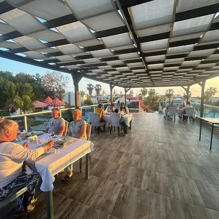 Hotel The Marilis Hill & Ultra