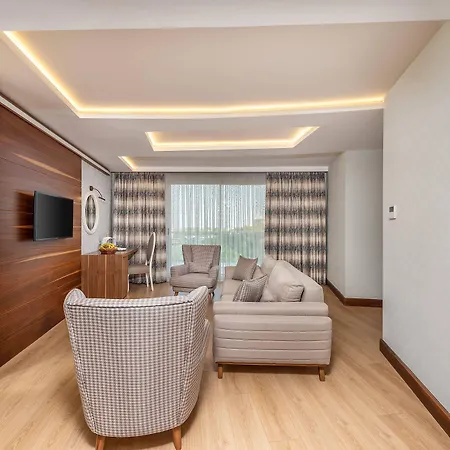 The Marilis Hill & Ultra Hotel